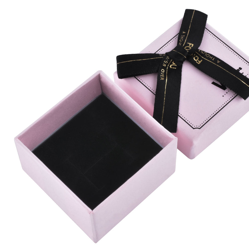 B1522-X7 Cajas para anillos de moda de 6 colores con cinta, precio por 24 piezas.