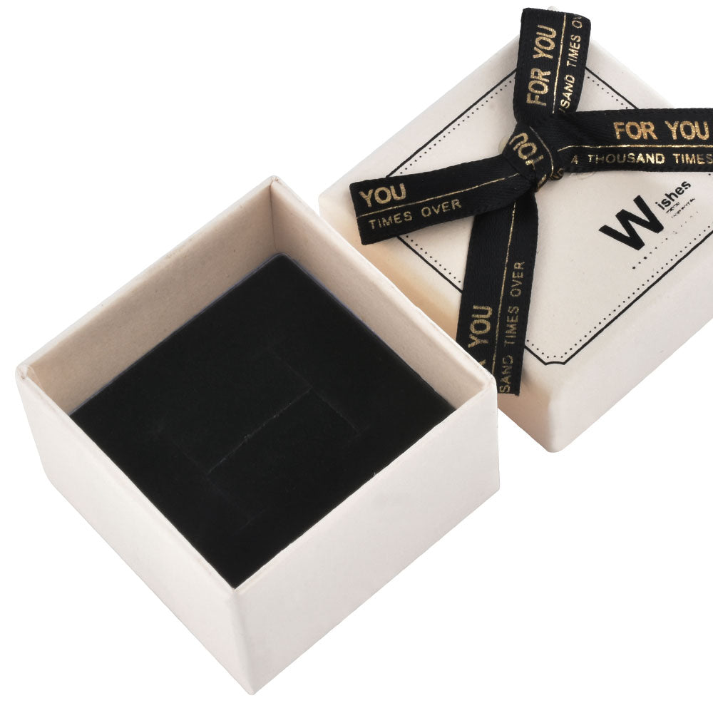 B1522-X7 Cajas para anillos de moda de 6 colores con cinta, precio por 24 piezas.