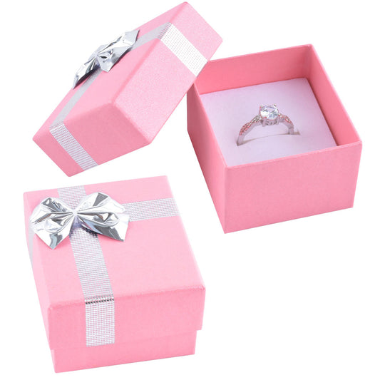 Caja para anillos rosa con lazo plateado brillante