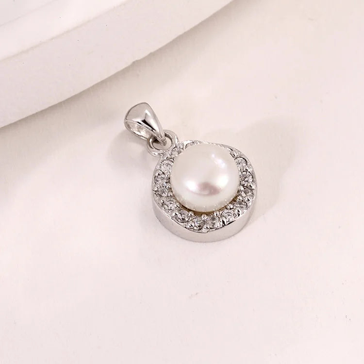 Custom designer jewelry sterling silver round circle charm necklace freshwater pearl pendant