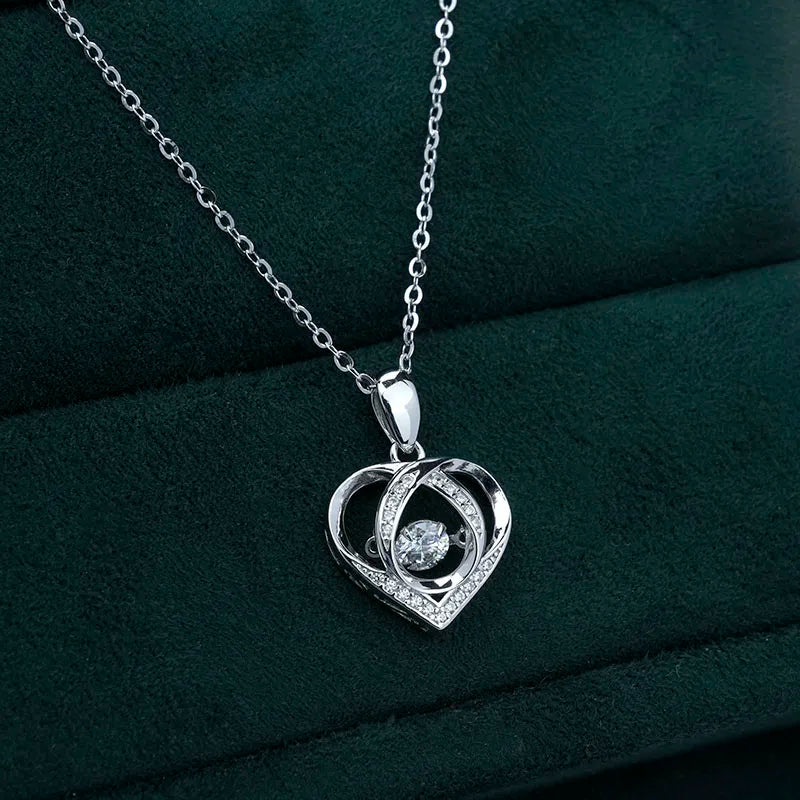 Jeweller Buy S925 Sterling Silver Moissanite Diamond Heart Pendant Necklace with Trendy Link Chain