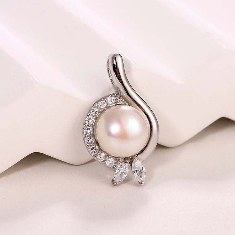 Original Design Fashion Freshwater Pearl 925 Silver Ladies Women Pendant with Zircon Diamond Setting