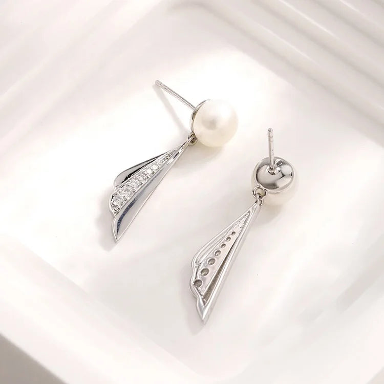 Fancy beautiful 925 sterling silver pearl and diamond luxury stud earrings for women