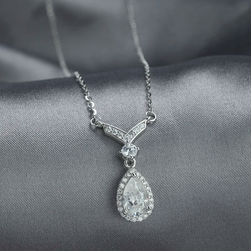 Jeweller Buy VVS Moissanite Diamond Tear Drop Pendant with S925 Sterling Silver Link Chain Necklace Stylish Trendy Gift for Party