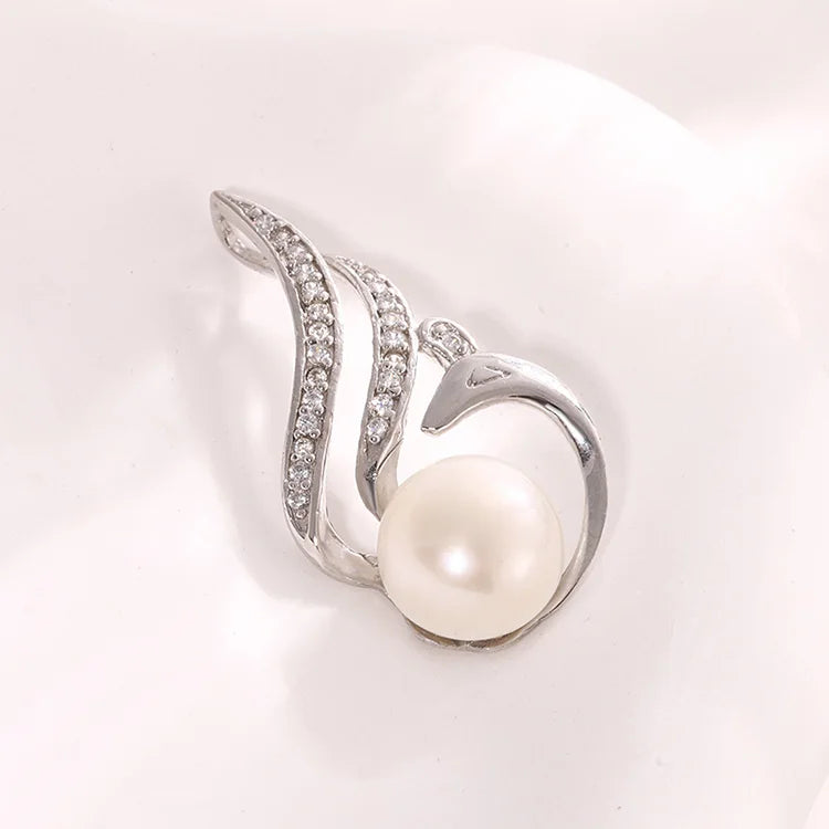 Fashion trendy design sterling silver round white freshwater pearl pendant with diamond setting