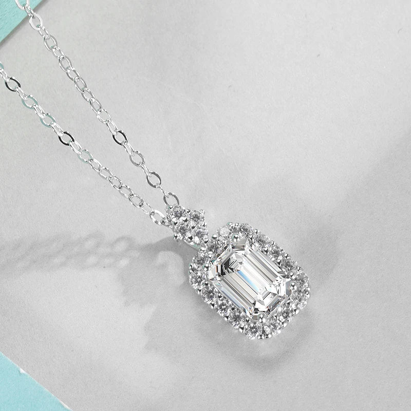 Jeweller Buy 925 Sterling Silver Link Chain Pendant with Emerald Cut White Moissanite Trendy Necklace