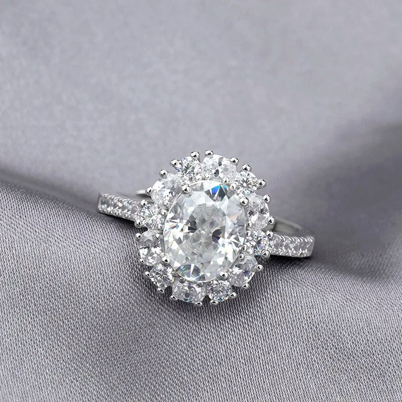 Jeweller Buy Blossom Round Ring with 2CT D VVS Oval Moissanite S925 Sterling Silver Trendy Wedding and Party Accessory