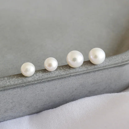 Simple natural freshwater pearl 925 sterling silver post stud earrings