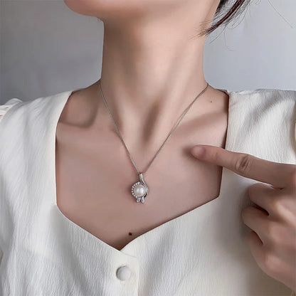 Original Design Fashion Freshwater Pearl 925 Silver Ladies Women Pendant with Zircon Diamond Setting