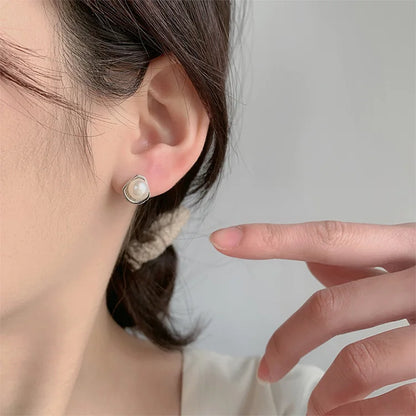 Custom dainty 925 sterling silver unique luxury pearl stud earrings for women