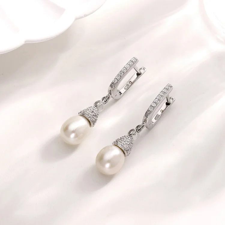 Fashion jewelry elegant classy custom logo freshwater pearl women stud earrings with diamond gemstone