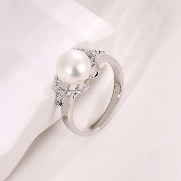 Ladies diamond-set 925 sterling silver cultured freshwater pearl ring for women