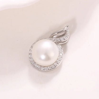 925 sterling silver cultured freshwater pearl pendant with fine zircon diamonds