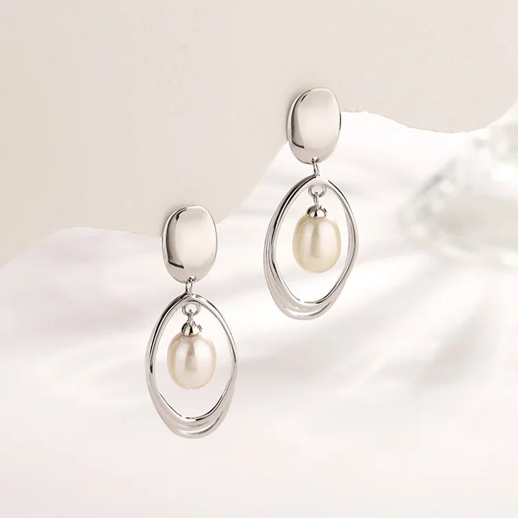 Custom logo oem trendy s925 jewelry 925 sterling silver fresh water pearl stud earrings for women