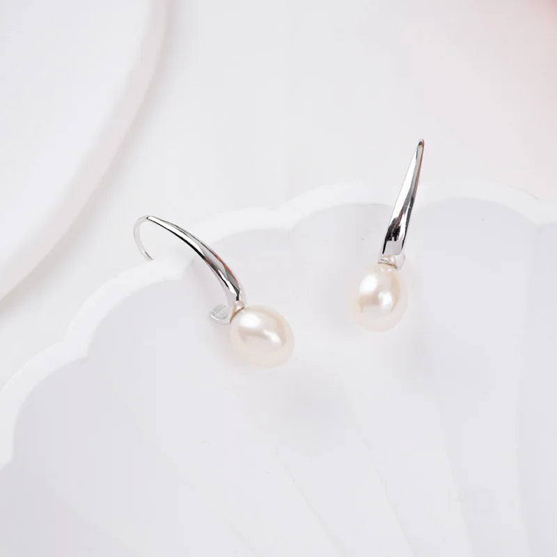 Fashion jewelry wholesale designer inspired ladies 925 sterling silver freshwater pearl hook earrings