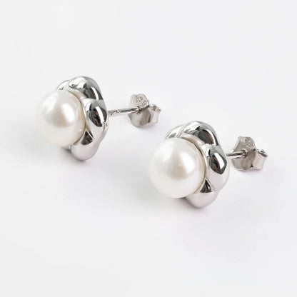 Trendy jewellery 925 sterling silver flower petal freshwater pearl stud earrings for women