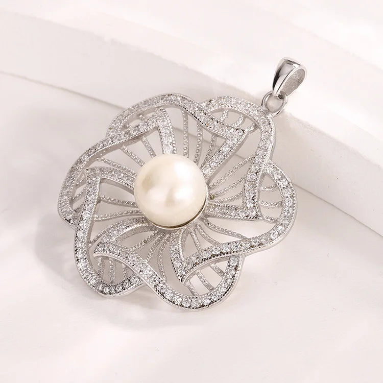 Wholesale custom fashion dainty diamond-set 925 sterling silver single pearl flower shaped pendant