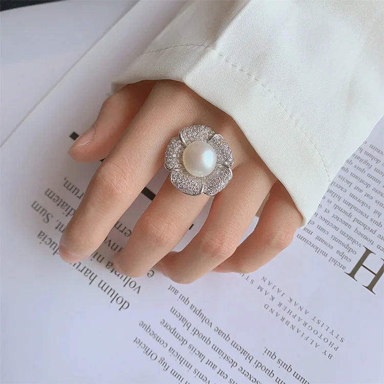 Fashionable Special 925 Sterling Silver Flower Shape Big Pearl Ring with Fine Zircon Diamonds