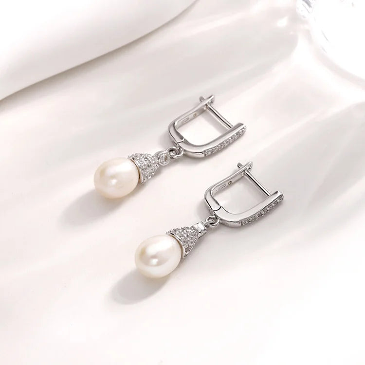 Fashion jewelry elegant classy custom logo freshwater pearl women stud earrings with diamond gemstone