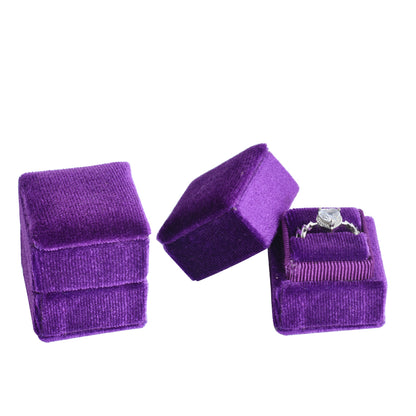 Cajas de terciopelo cuadradas pequeñas de moda morada