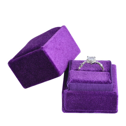 Cajas de terciopelo cuadradas pequeñas de moda morada