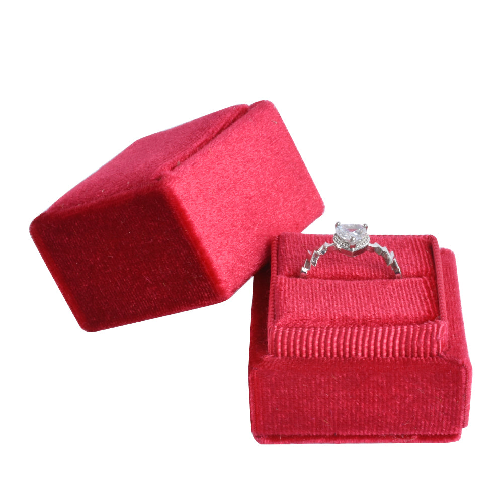 Red Fashion Small Square Velvet Boxes