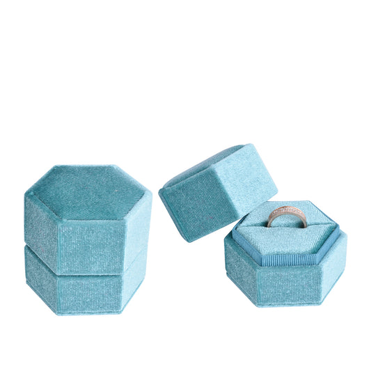 Cajas de terciopelo para anillos hexagonales pequeños de color azul claro