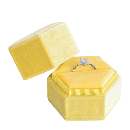 Cajas de terciopelo con forma de anillo hexagonal pequeñas de color amarillo